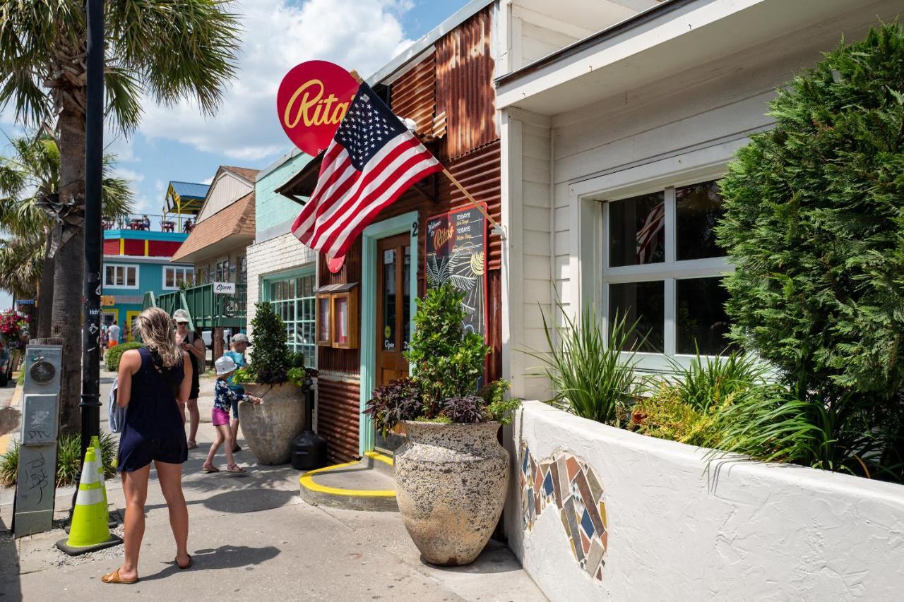 The Folly Feeling 1 Block To Beach Folly Beach Bagian luar foto